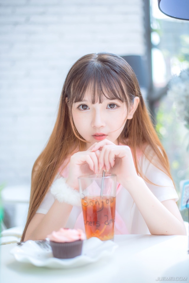 我很容易原谅人，但是我很记仇:原谅不代表我忘记。